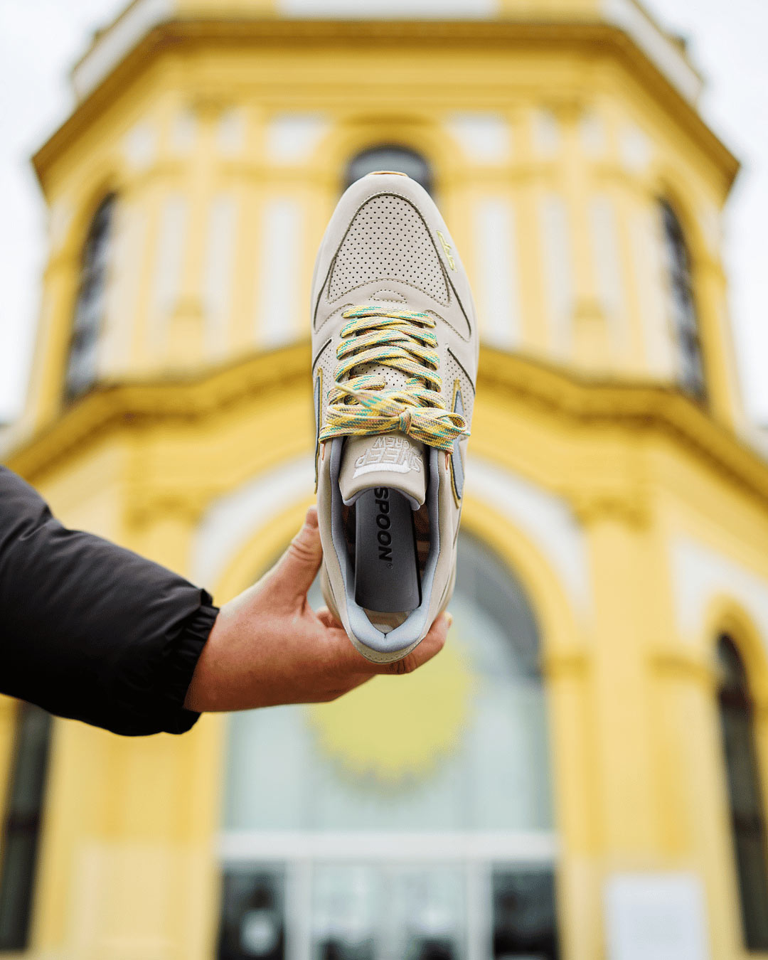 Sneakerspoon in shoe - shaping up the toebox for long lasting shoe life
